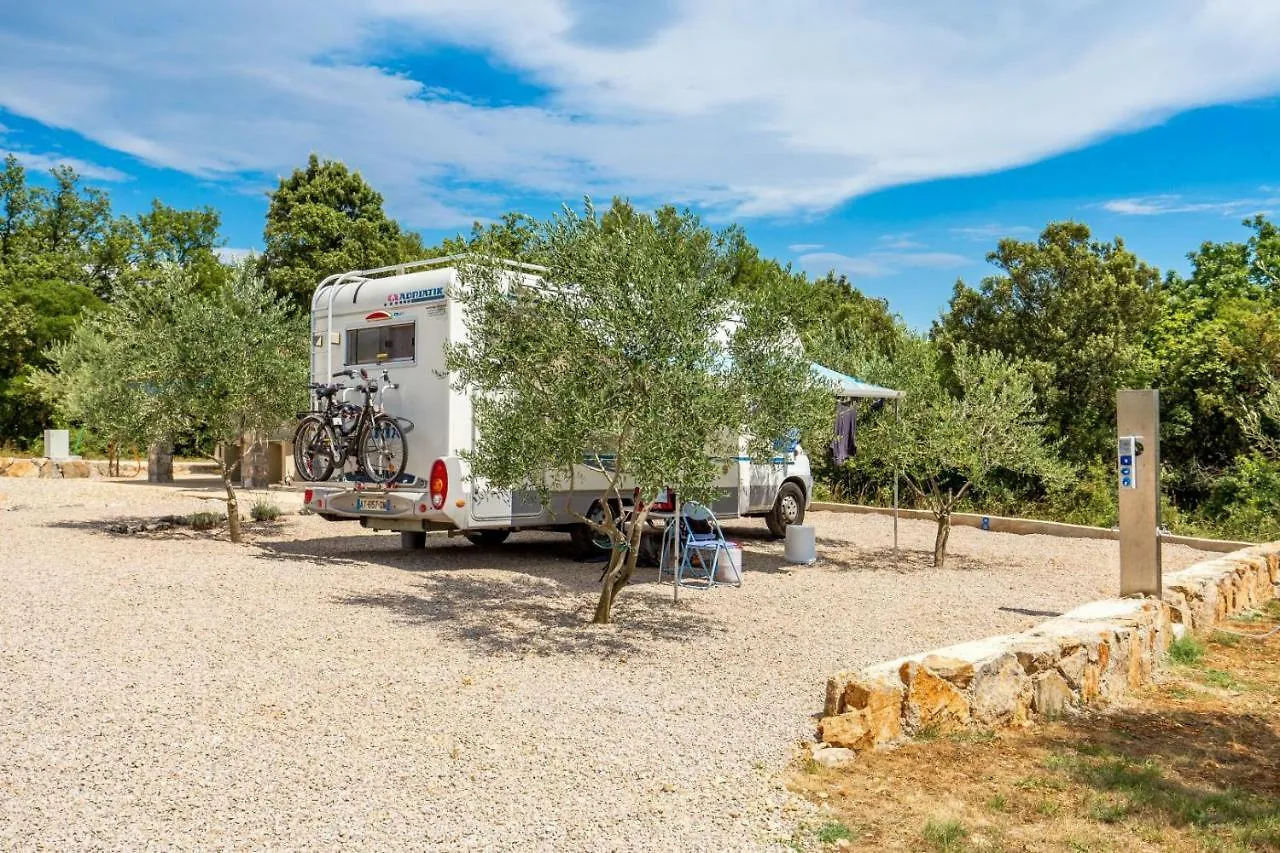 מלון Pinezići Kamp Punta Jerta קרואטיה