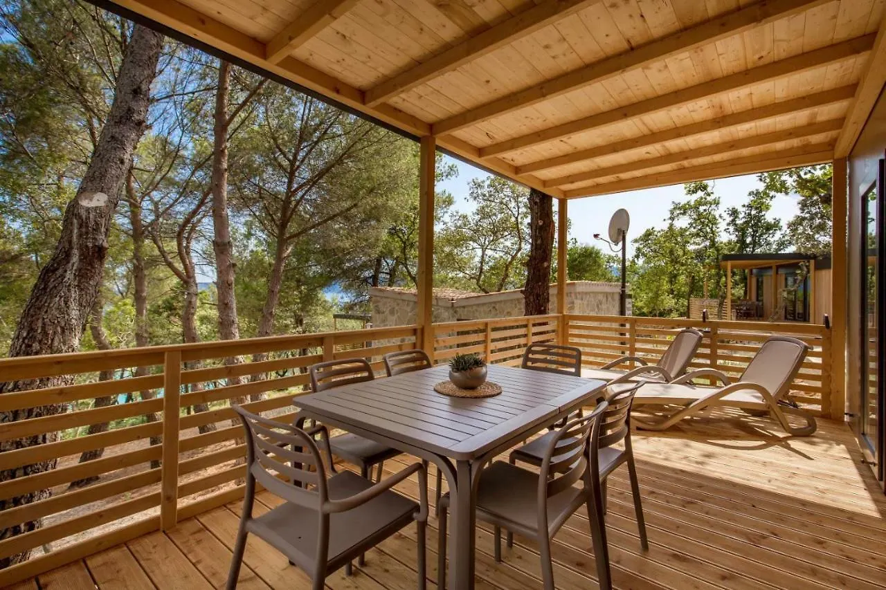 Kamp Punta Jerta Hotel Pinezici  Croatia