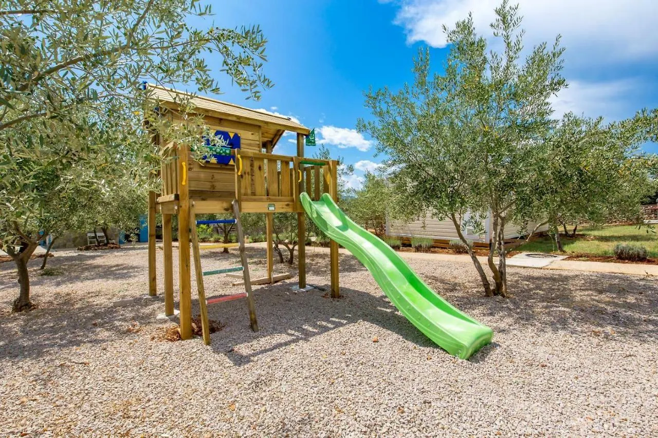 Campsite Kamp Punta Jerta Hotel Pinezici