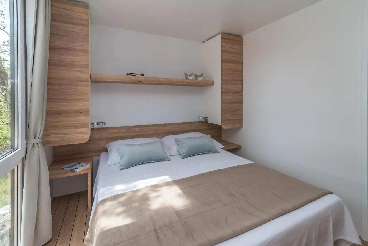 Kamp Punta Jerta Hotel Pinezici