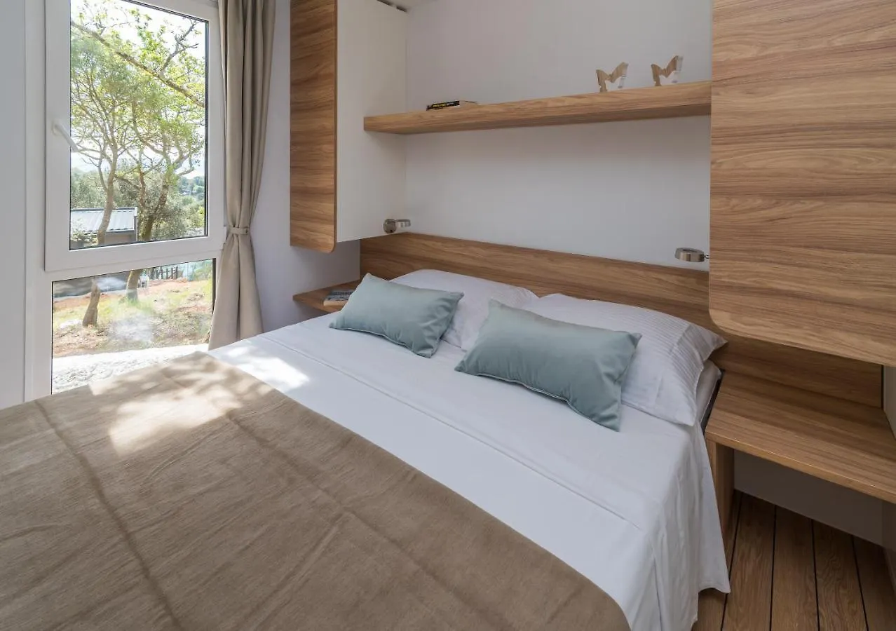 Kamp Punta Jerta Hotel Pinezici