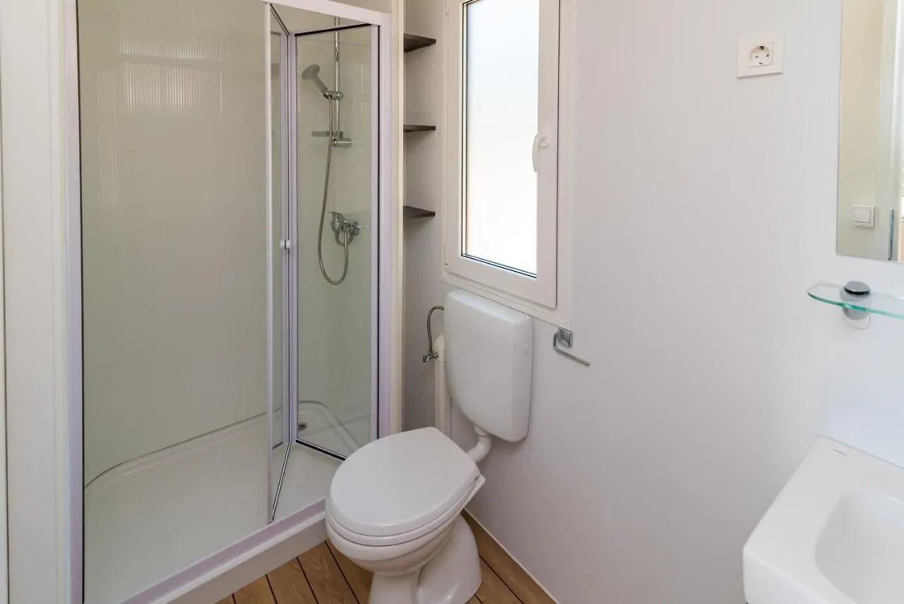 Kamp PUNTA JERTA Hotel Pinezići Camping