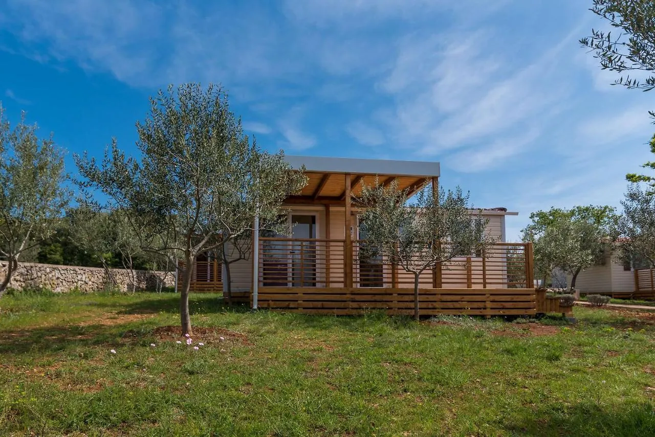 Kamp PUNTA JERTA Hotel Pinezići
